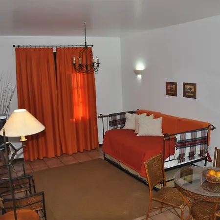 Do Pomar - Self Check-in 4*