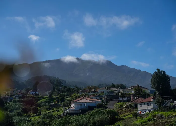 Do Pomar - Self Check-in 假日公园 4*